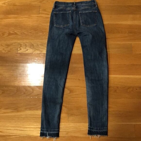OLD Navy Ballerina jeggings distressed jeans . - Picture 7 of 8
